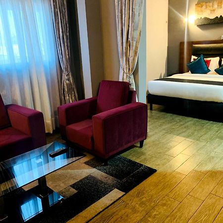 La Rochelle Hotel Yaoundé Kültér fotó
