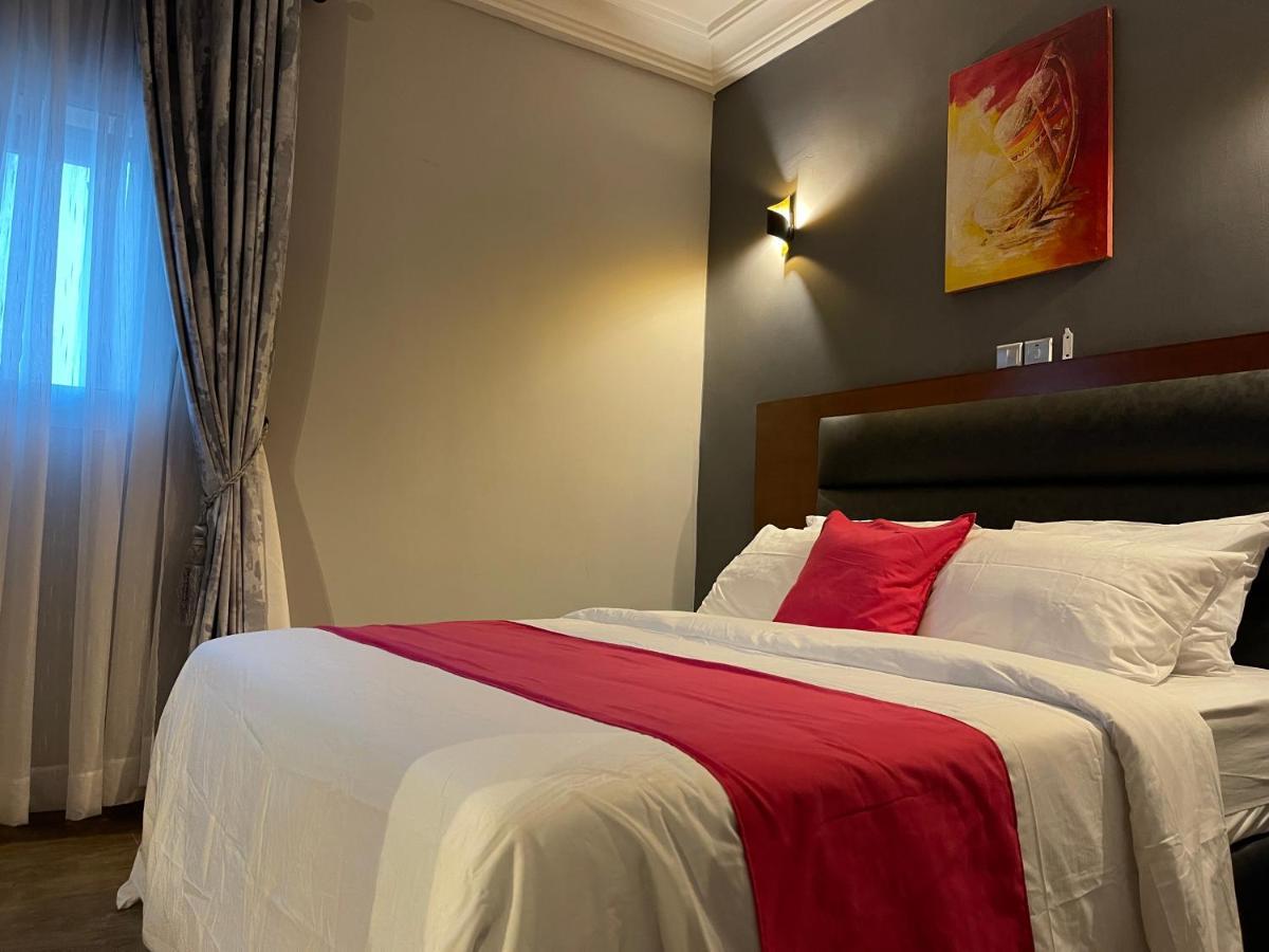 La Rochelle Hotel Yaoundé Kültér fotó